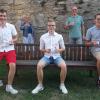 Stolz blicken die drei jungen Musiker (vorne, von links) Antonio Echaniz-Gerhard,  Nils Hacker und Hannes Rudolph auf ihre bestandene Goldprüfung zurück. Mit im Bild (hinten, von links) Uschi Roppelt und Andre Rudolph vom Kreisverband Haßberge des Nordbayerischen Musikbunds.