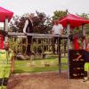 Auf dem neuen Spielplatz (von links): Bauhofleiter Daniel Schnaus, stellvertretender Bürgermeister Detlef Hofmann, Bürgermeister  Bernd Fischer und Bauhofmitarbeiter Martin Pohley.