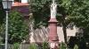 Das Kriegerdenkmal 1870/71 an der Urbanischanze in Bad Königshofen. Seit 1972 steht es dort. Der Stadtrat hatte sich damals bewusst für diesen Standort entschieden, da das Denkmal innerhalb der ehemaligen Festung Königshofen stehen sollte. Das Kriegerdenkmal 1870/71 an der Urbanischanze in Bad Königshofen. Seit 1972 steht es dort. Der Stadtrat hatte sich damals bewusst für diesen Standort entschieden, da das Denkmal innerhalb der ehemaligen Festung Königshofen stehen sollte.