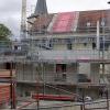 Der Anbau des Rathauses schreitet voran. Auch das Umfeld mit dem Platz hinter dem Haus (links) soll ansprechend gestaltet werden.