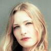 Das Trio Kristone ist zu Gast im Kloster Wechterswinkel. Mit musikalischer Raffinesse interpretieren Sängerin und Schauspielerin Kristin Schulze, Pianist Heiko Denner und Cellist Sebastian Keen bekannte Songs aus Jazz, Rock und Pop.