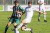 Vollen Einsatz wollen Stefan Piecha (links, hier im Zweikampf mit seinem Ex-Mannschaftskollegen Dominik Zehe im Unterfranken-Derby beim Würzburger FV) und der TSV Großbardorf an diesem Samstag im Spiel gegen den Tabellendritten SV Seligenporten zeigen.