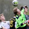 Wenn es hoch her ging beim Fußball-Nachwuchs, waren hinterher Herbert Fehrer und seine Kollegen des Jugendsportgerichts gefragt. In dieser Szene bleibt alles  im Rahmen.