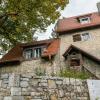 Er erhielt im Zuge der aktuellen Sanierungsarbeiten an der Sommerhäuser Stadtmauer ein neues Dachwerk: der Flurersturm.