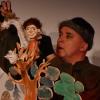 Puppenspieler Falk P. Ulke vom Meininger Theater begeisterte gleich zweimal mit dem Musikmärchen Peter und der Wolf im Bildhäuser Hof.