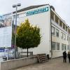 Eine große Bautafel kündet außen am Krankenhaus Markt Werneck von den Umbauarbeiten. Eine große Bautafel kündet außen am Krankenhaus Markt Werneck von den Umbauarbeiten.