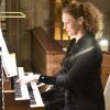 Kirchenmusikdirektorin Ingrid Kasper aus Bamberg gab beim Konzert in der Marienkirche in Königsberg den Zuhörern einen tollen Einblick, welche unterschiedlichen Klänge in der Orgel stecken.