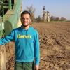 Felix Hetterich ist gerade mitten in der Kartoffelernte auf seinem Acker bei Fährbrück (Lkr. Würzburg) 