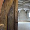 Eingang mit originaler Holztür zum Kapitelsaal. Eingang mit originaler Holztür zum Kapitelsaal.