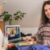 "Schatzsuche" nennt Julia Nägler das Stöbern nach Vintage-Kleidung, die sie in ihrem Online-Shop verkauft.