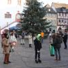 Mit Trommeln und anderen Rhythmusinstrumenten demonstrierten am Sonntag in Karlstadt rund 50 Menschen für Freiheit und Frieden, aber auch gegen die ihrer Ansicht nach unverhältnismäßigen Corona-Maßnahmen.