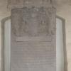 Auf der ehemaligen Gruftdeckplatte von Johann Erdmann Gostenhöfers war die Schrift im Fußbereich nicht mehr vollständig lesbar. Auf der ehemaligen Gruftdeckplatte von Johann Erdmann Gostenhöfers war die Schrift im Fußbereich nicht mehr vollständig lesbar.