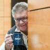 Seinen Kaffee trinkt Manfred Schweidler gerne mal aus der Kaffeetasse: Zum Jubiläum der TV-Serie stellt der Main-Post-Polizeireporter seine zehn Lieblingsfolgen vor. Seinen Kaffee trinkt Manfred Schweidler gerne mal aus der Kaffeetasse: Zum Jubiläum der TV-Serie stellt der Main-Post-Polizeireporter seine zehn Lieblingsfolgen vor.