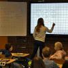Ausgedient haben nun für die 300 Schüler in den 13 Klassen der Grundschule Veitshöchheim (davon vier in der Vitusschule im Altort) die klassischen Kreidetafeln. Statt mit Kreide können nun Lehrer und Schüler mit ihren Fingern, wie im Bild eine mathematische Aufgabe, an die Tafel schreiben. Es sind dies hochmoderne internetfähige 4 k und 86 Zoll große interaktive Tafeln mit Pylonensystem und Seitentafeln. Ausgedient haben nun für die 300 Schüler in den 13 Klassen der Grundschule Veitshöchheim (davon vier in der Vitusschule im Altort) die klassischen Kreidetafeln. Statt mit Kreide können nun Lehrer und Schüler mit ihren Fingern, wie im Bild eine mathematische Aufgabe, an die Tafel schreiben. Es sind dies hochmoderne internetfähige 4 k und 86 Zoll große interaktive Tafeln mit Pylonensystem und Seitentafeln.