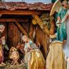 Weihnachts- oder Neujahrsgrüße aus Oberaurach können mit heimischen Motiv-Karten verschickt werden. Der Heimatgeschichtliche Arbeitskreis hat heuer zwei Motive  in die Reihe mit aufgenommen. Das Foto zeigt die Weihnachtskrippe in der Anna-Kirche Neuschleichach.