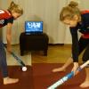 Hockey-Training macht auch zu Hause Spaß: Die Geschwister Jule und Klara Löffler beim Online-Üben mit ihrer Mädchenmannschaft des HTC Würzburg. Hockey-Training macht auch zu Hause Spaß: Die Geschwister Jule und Klara Löffler beim Online-Üben mit ihrer Mädchenmannschaft des HTC Würzburg.