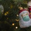 Auch der Weihnachtsmann trägt Maske: Weihnachten wird heuer anders sein als in den vergangenen Jahren. 