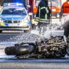 Nach einem tödlichen Motorradunfall bei Kirchzell im Mai 2020 (hierbei handelt es sich um ein Symbolbild) müssen sich zwei junge Männer wegen eines illegalen Rennens vor Gericht verantworten.