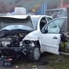 Schwer verletzt wurde eine Frau bei einem Unfall auf der B 13.