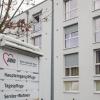 Im Hans-Sponsel-Haus sind mittlerweile insgesamt sechs Bewohnerinnen und Bewohner, die mit dem Coronavirus infiziert waren, gestorben.