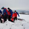 Dauereinsatz am Montagnachmittag für die Bergwacht Rhön, Notarzt, Rettungsdienst und Polizei. Zu zwei Schlittenunfällen, einem Snowboardsturz und einem Sturz in der Loipe wurden die Bergretter gerufen.