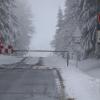 Die Hochrhönstraße war am Dreikönigstag vom Dreiländereck oberhalb von Fladungen bis zum Holzberghof gesperrt worden. Das tat wohl ein übriges dafür, dass sich der Besucherandrang gerade in der Langen Rhön in sehr engen Grenzen hielt.