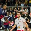 Gary Hines (am Ball) im Trikot der Nationalmannschaft der USA bei einem Testspiel beim HSC Bad Neustadt (rechts Maximilian Drude) im Oktober 2018. Gary Hines (am Ball) im Trikot der Nationalmannschaft der USA bei einem Testspiel beim HSC Bad Neustadt (rechts Maximilian Drude) im Oktober 2018.
