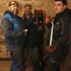 Das Montageteam der Stadelschwarzacher Glockensanierung mit dem größten der vier Glockenklöppel, dem fast mannshohen Klöppel für die 2,3 Tonnen schwere Marienglocke. Glocken-Servicetechniker Frank Müller (von links), Kirchenpfleger Gerhard Berthel und Glocken-Servicetechniker Johannes Buse, die die Klöppelgabel samt der großen Mittelschraube in Händen halten. Das Montageteam der Stadelschwarzacher Glockensanierung mit dem größten der vier Glockenklöppel, dem fast mannshohen Klöppel für die 2,3 Tonnen schwere Marienglocke. Glocken-Servicetechniker Frank Müller (von links), Kirchenpfleger Gerhard Berthel und Glocken-Servicetechniker Johannes Buse, die die Klöppelgabel samt der großen Mittelschraube in Händen halten.