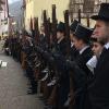 Ein Bild, es stammt vom Januar 2020, das es in dieser oder ähnlicher Form frühestens 2022 wieder geben wird: das Antreten der Sebastiani-Wehr vor  der Pfarrkirche St. Jakobus der Ältere in Lengfurt zum alljährlichen Gedenktag des Heiligen Sebastian.