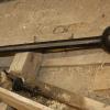 Der neue, fast 100 Kilo schwere Glockenklöppel aus Stahl samt Klöppelgabel in der Nahaufnahme. Links ist noch der alte, bereits ausgebaute Klöppel zu sehen. Der neue, fast 100 Kilo schwere Glockenklöppel aus Stahl samt Klöppelgabel in der Nahaufnahme. Links ist noch der alte, bereits ausgebaute Klöppel zu sehen.
