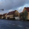 In der Mainbernheimer Straße in Kitzingen kam es am Samstagmorgen zu einem Wasserrohrbruch – auch das E-Center war betroffen.