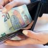 Knapp 3400 Euro muss ein 77-Jähriger aus dem Maintal an das Sozialamt zurückzahlen. Hinzu kommen noch 600 Euro Strafe.