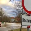Unter Wasser: der Parkplatz Streuwiese in Mellrichstadt.
