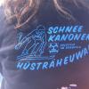 Mit ihrem Vereinswappen auf dem Rücken sorgten die Mitglieder der Schneekanonen Hüsträheuwali schon für einige Verwunderung bei anderen Skifahrern.