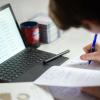 Die Ferien sind gestrichen – anstelle der Faschingsferien erwartet die bayerischen Schüler eine weitere Woche Distanzunterricht.