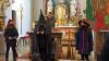 Wortgottesdienstleiterin Hiltrud Altenhöfer und die Kommunionkinder gestalteten am Faschingssonntag einen Gottesdienst zum Thema "Gottes-Familie Kunterbunt". Wortgottesdienstleiterin Hiltrud Altenhöfer und die Kommunionkinder gestalteten am Faschingssonntag einen Gottesdienst zum Thema "Gottes-Familie Kunterbunt".