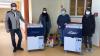 Kindergartenleiterin Ulrike Kraus (2. von rechts), Nadine Müller-Mergenthaler und Anette Kneuer (rechts) vom Elternbeirat der Kita Knetzgau freuen sich über die Spende der zwei Luftreiniger im Wert von rund 3000 Euro durch die Firma TEKA Absaug- und Entsorgungstechnologie, die von Außendienstmitarbeiter Michael Kneuer übergeben wurde.