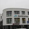 Im Seminarraum des Mainärztehauses in Ochsenfurt will Apotheker Barsom Aktas Corona-Schnelltests durchführen.