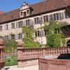 Zur Zukunft der Klosteranlage Bronnbach - hier der Prälatenbau - hat sich jetzt der Main-Tauber-Kreis geäußert.