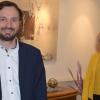 Frank Albert (links), neuer Wirtschafsförderer des Landkreis Kitzingen, gab vor Landrätin Tamara Bischof und dem Umweltausschuss eine Einschätzung zum Förderprogramm für Bauschuttentsorung.