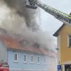 Durch das rasche Eingreifen der Feuerwehren konnte bei einem Hausbrand am Samstagmorgen in der Uffenheimer Altstadt Schlimmeres verhindert werden.