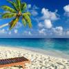 Der Traumurlaub, wie hier am Stand auf den Malediven: Fällt er dieses Jahr wegen Corona wieder ins Wasser? Das befürchten viele Haßbergler - weswegen sie nichts Konkretes planen.