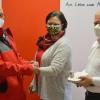 Im Rahmen eines Informationsabends wurde die Sicherheitsuhr mit ihren verschiedenen Notrufmöglichkeiten vorgestellt. Unser Bild zeigt von links: Paul Mesarosch, Nicole Herbart und Manfred Seith vom Hausnotrufteam des BRK-Kreisverbandes. Im Rahmen eines Informationsabends wurde die Sicherheitsuhr mit ihren verschiedenen Notrufmöglichkeiten vorgestellt. Unser Bild zeigt von links: Paul Mesarosch, Nicole Herbart und Manfred Seith vom Hausnotrufteam des BRK-Kreisverbandes.