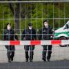 Trotz des Demo-Verbots sicherten zahlreiche Polizeikräfte den Schweinfurter Volksfestplatz vor möglichen Ausschreitungen ab.