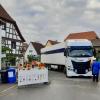 Am Samstagabend durchfuhr ein Sattelzug verbotenerweise die gesperrte Ortsdurchfahrt in Krautheim und blieb an einem Schieber einer Gasleitung hängen. Glücklicherweise trat kein Gas aus, so dass die alarmierten Feuerwehren nicht eingreifen mussten.