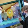 An das Testen haben sich die Kinder schon gewöhnt. Ob sie bald auch gegen Corona geimpft werden, wird gerade politisch diskutiert.