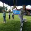 Besonders die Mädchen interessierten sich für das Balancieren auf der Slackline. Besonders die Mädchen interessierten sich für das Balancieren auf der Slackline.