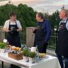 Die Würth Industrie Service veranstaltete eine virtuelle Summertour (von links): Geschäftsführer Martin Jauss, Sternekoch Johann Lafer und Geschäftsführer Marcus Otto.