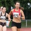 Simona Greier (vorne, Startnummer 875) lief über die 1500 Meter der Frauen auf Rang zwei. Simona Greier (vorne, Startnummer 875) lief über die 1500 Meter der Frauen auf Rang zwei.