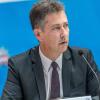 Würzburgs Oberbürgermeister Christian Schuchardt während der Pressekonferenz am vergangenen Samstag zur Messerattacke am Barbarossaplatz.